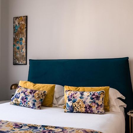 Asty Luxury Apartments Атина Екстериор снимка