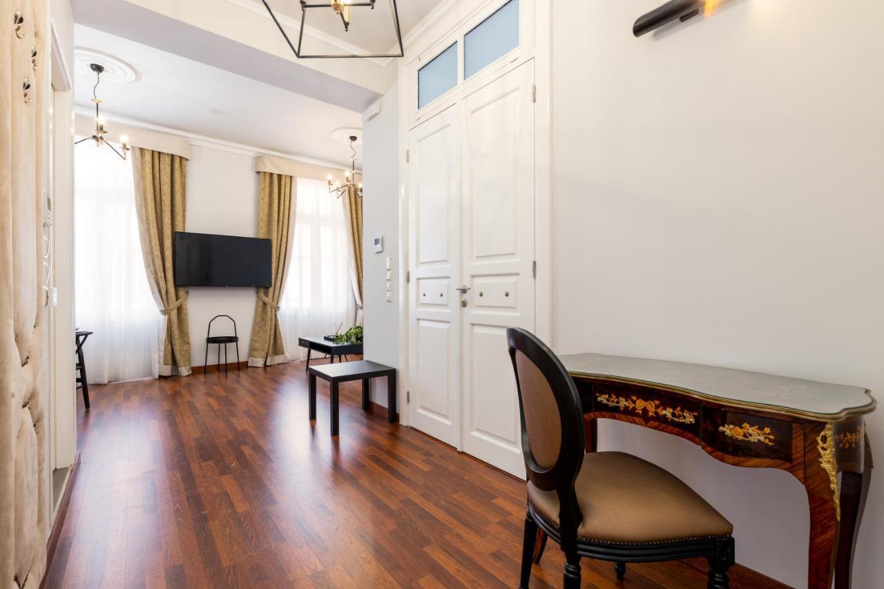 Asty Luxury Apartments Атина Екстериор снимка