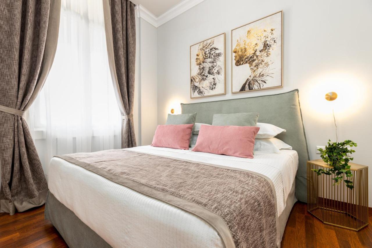 Asty Luxury Apartments Атина Екстериор снимка
