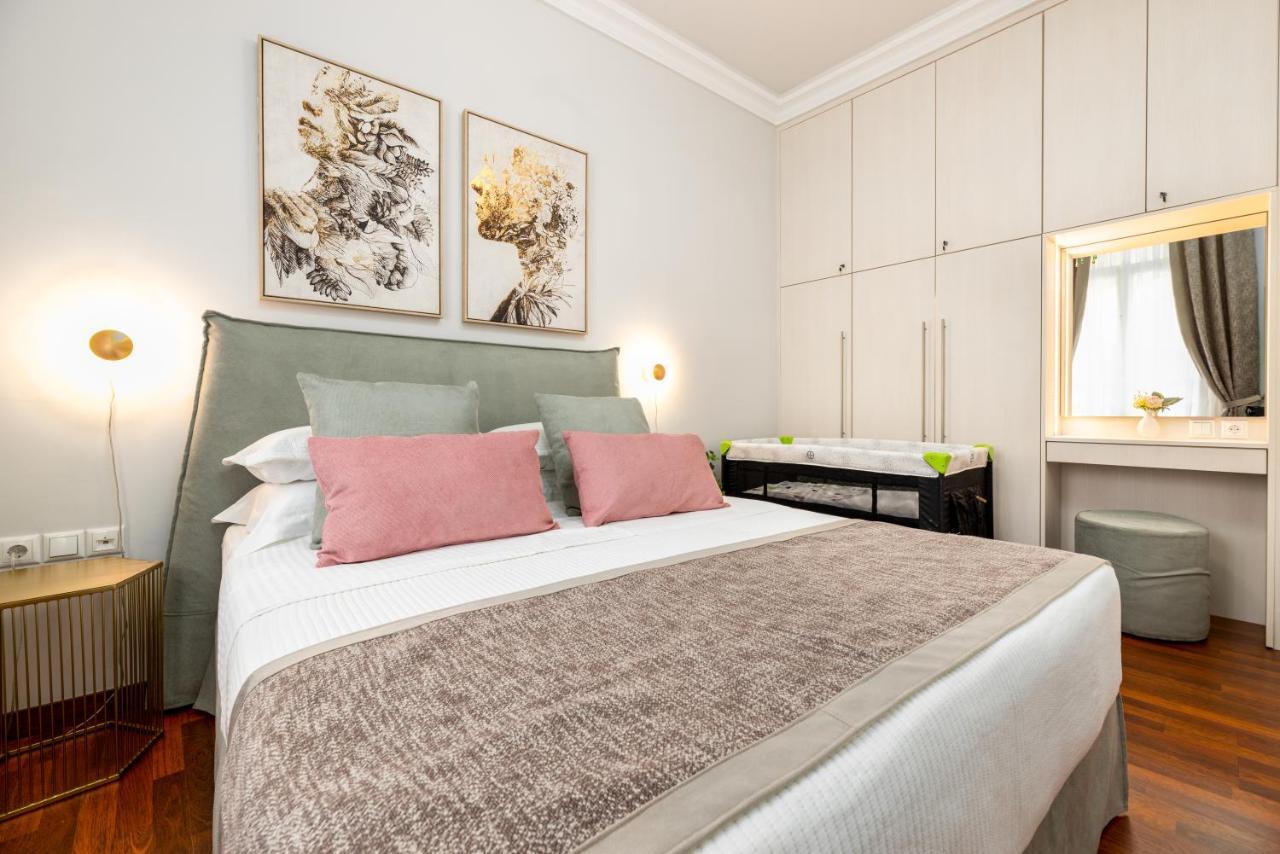 Asty Luxury Apartments Атина Екстериор снимка