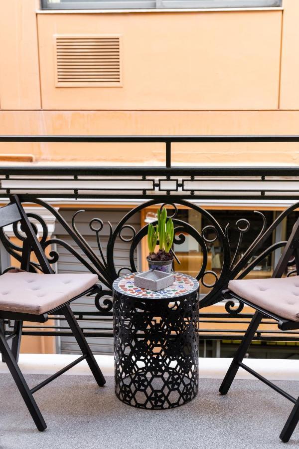 Asty Luxury Apartments Атина Екстериор снимка