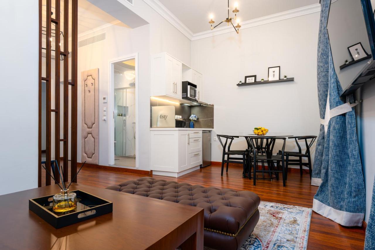 Asty Luxury Apartments Атина Екстериор снимка