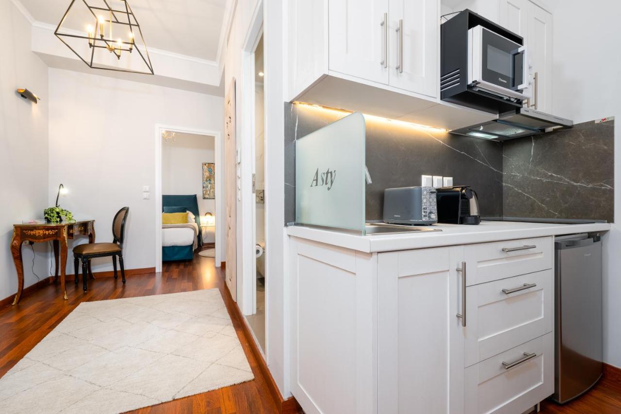 Asty Luxury Apartments Атина Екстериор снимка