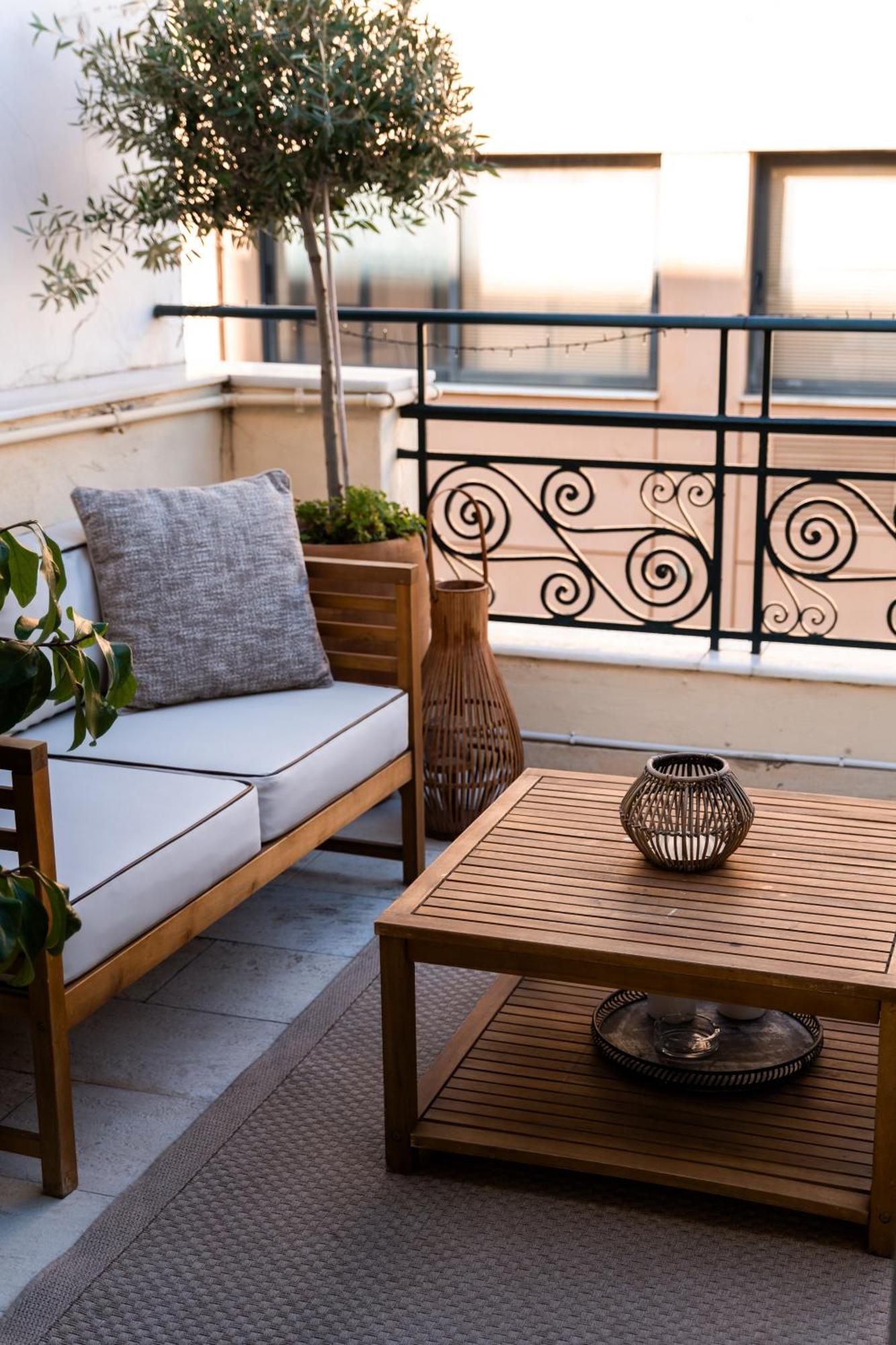 Asty Luxury Apartments Атина Екстериор снимка