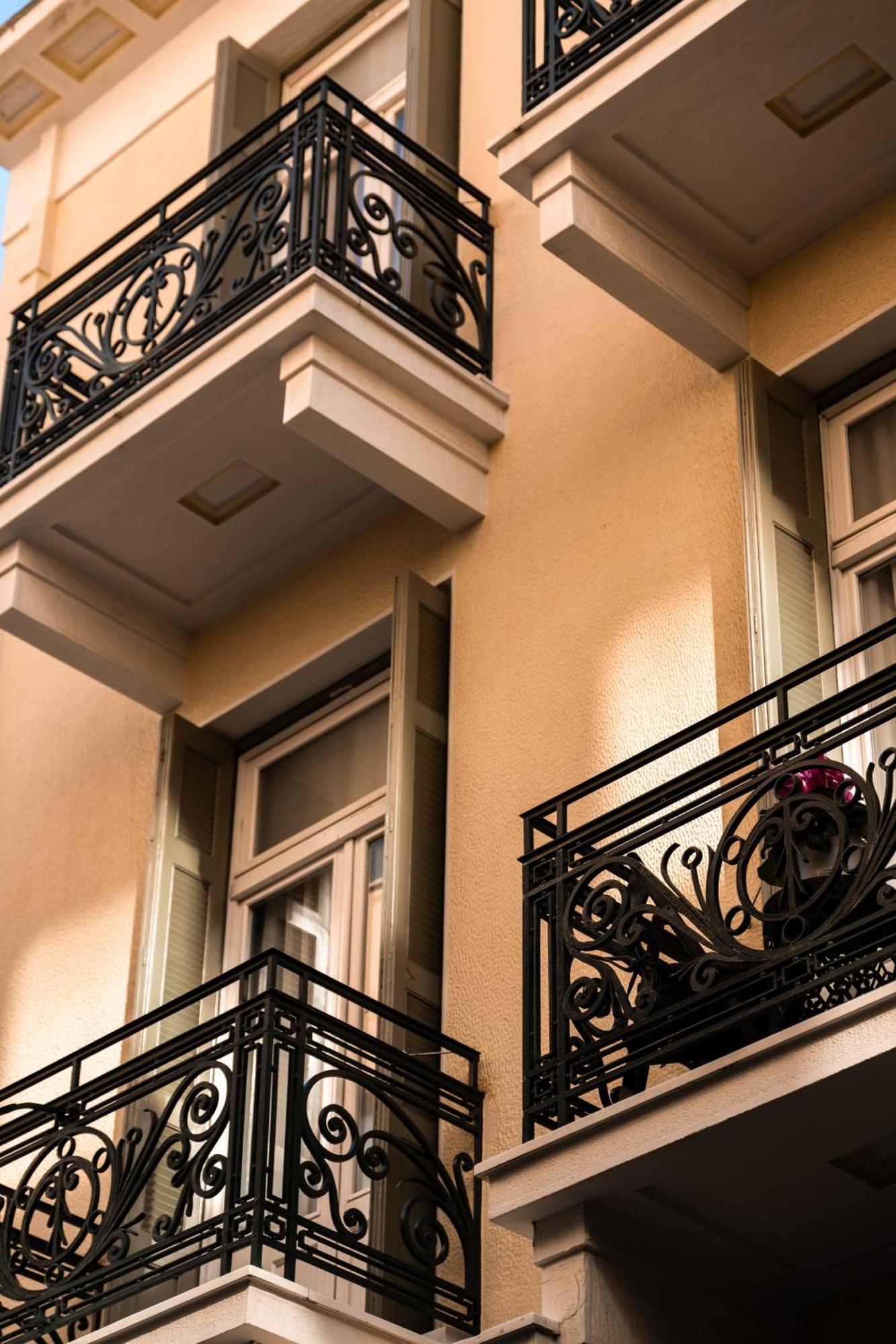 Asty Luxury Apartments Атина Екстериор снимка