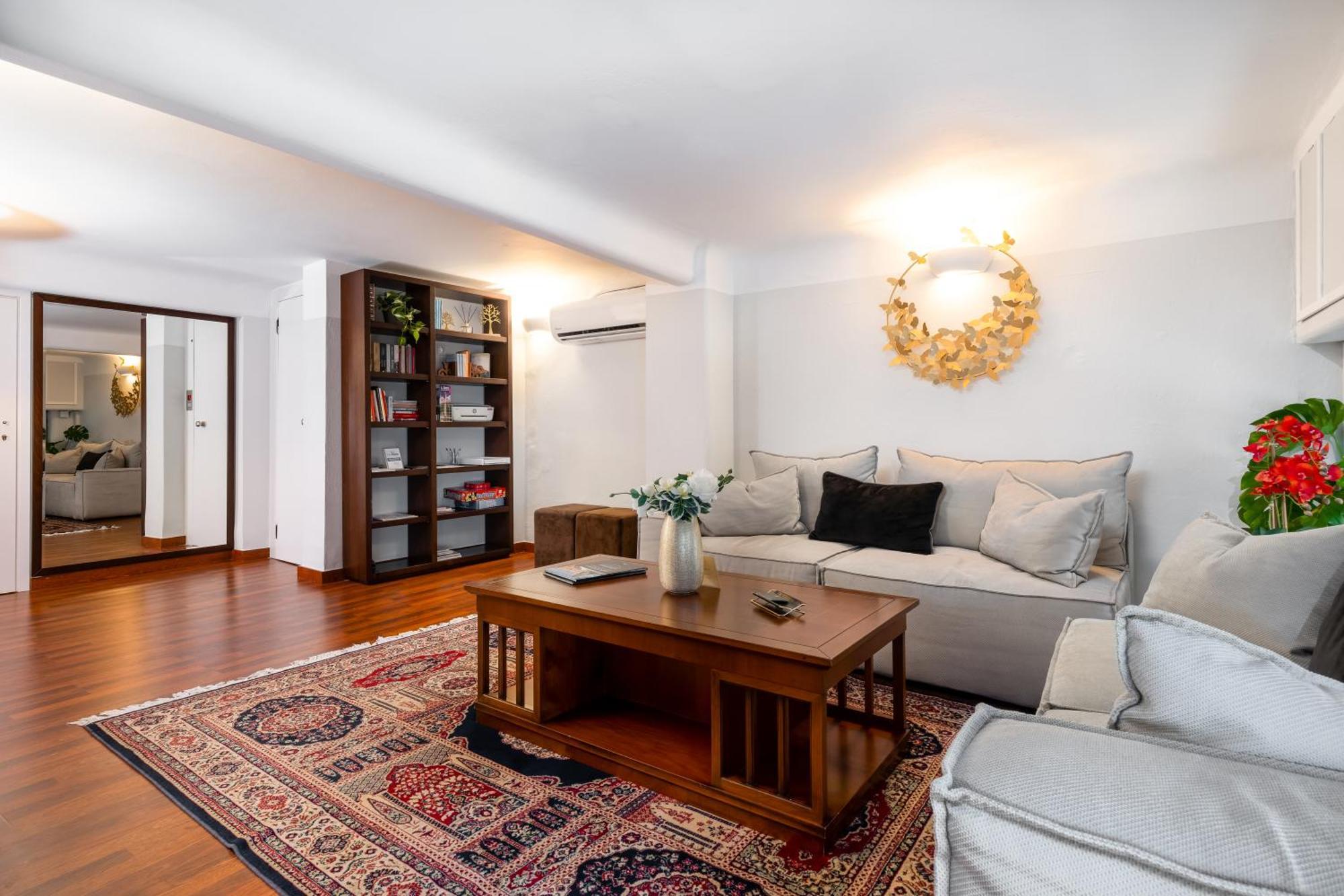 Asty Luxury Apartments Атина Екстериор снимка